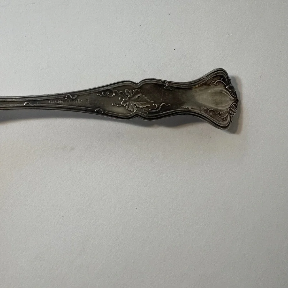 1847 Rogers‎ Bros Vintage Grape Pattern A1 Silver Plated Serving Spoon 8.25